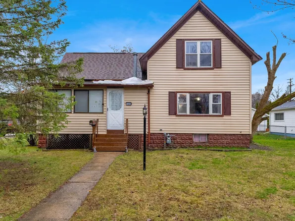 1603 Saint Clair Blvd, Algonac, MI 48001