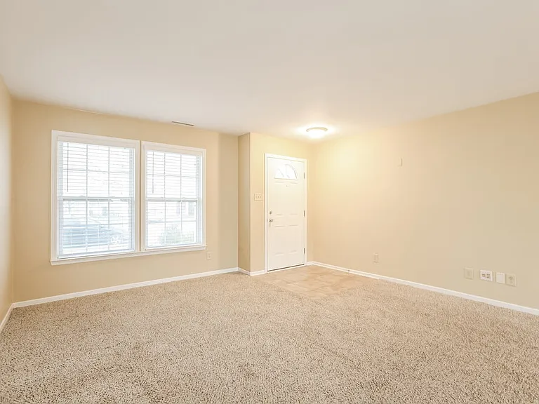 10936 Mansfield Way — Photo 4