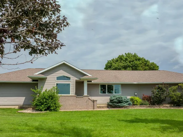 1808 Poplar Grove Ave, Blairsburg, IA 50034
