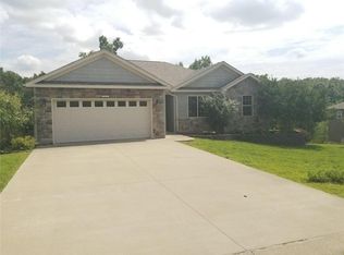 104 Sycamore Dr, Saint Robert, MO 65584