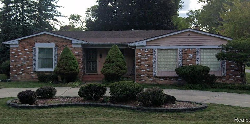1st image of 23801 Twining Dr