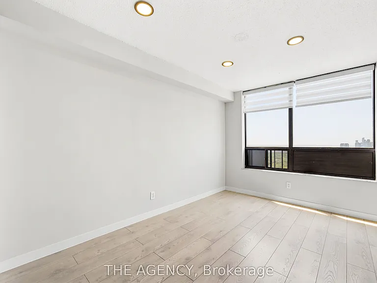2350 Dundas St W #2911A — Photo 11