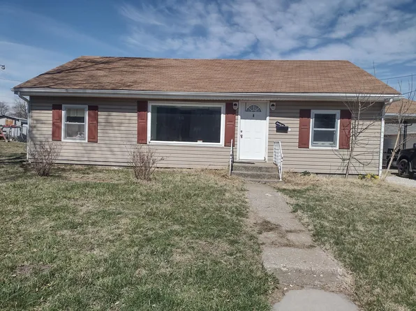 229 E Maple St, Slater, MO 65349