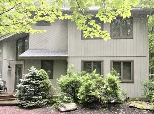 204 Daveys Way, Pocono Pines, PA