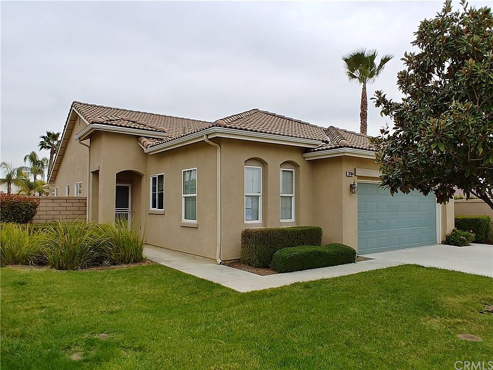 1st image of 28104 Oakhaven Ln