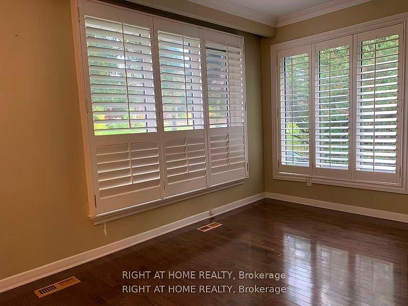 Toronto House for rent - 4 Bedrooms — photo 4