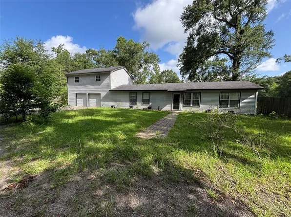 425 County Road 370, Splendora, TX 77372
