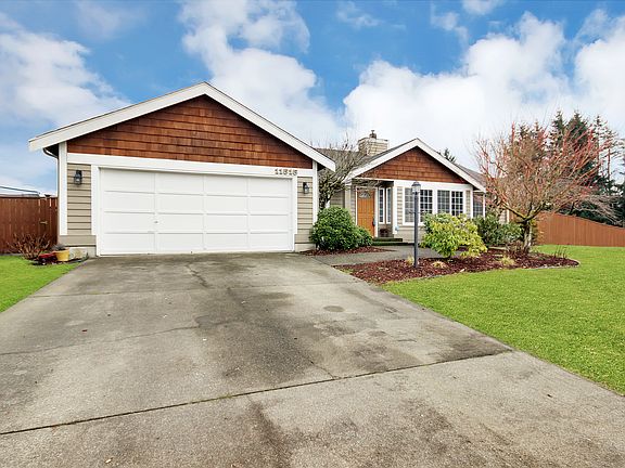 3rd image of 11515 231st Avenue Ct E