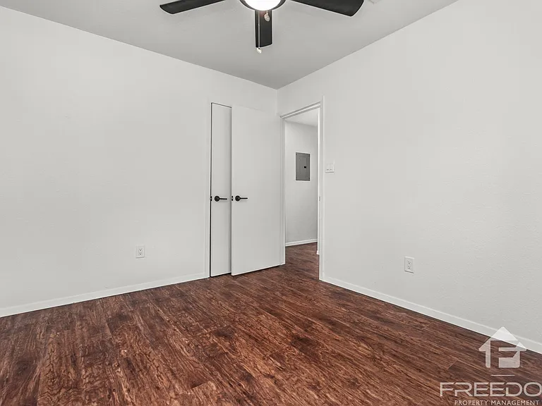 1824 Katy St — Photo 17