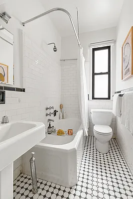 Sold by Compass | media 8