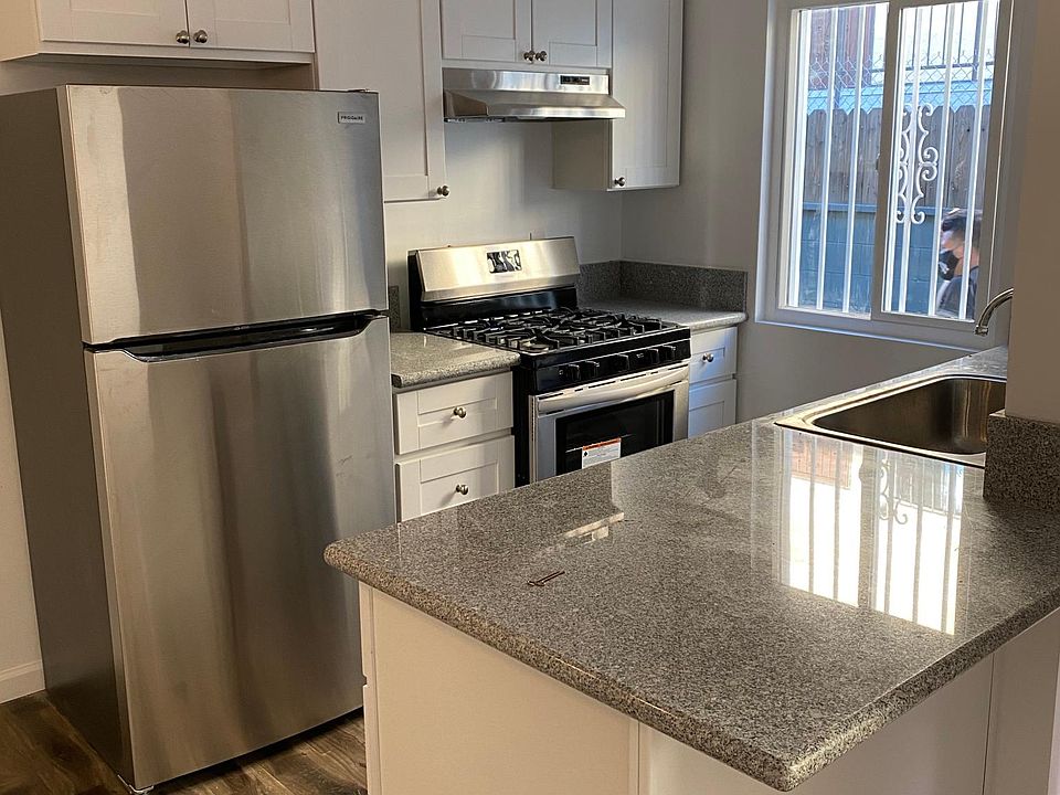 1st image of 2213 W Court St #1