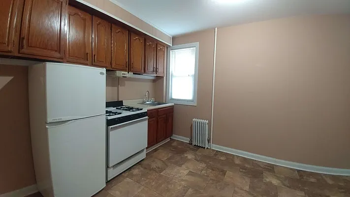 Rented by Rapid Realty Sunset Park Inc | media 12