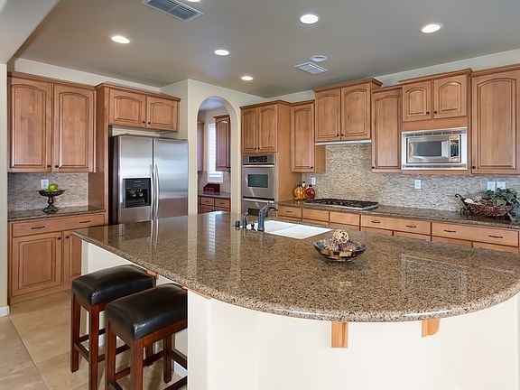 4th image of 1108 Penniman Dr