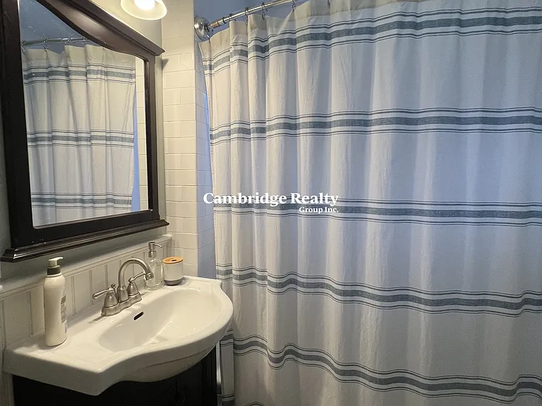 52 Raymond Ave — Photo 14