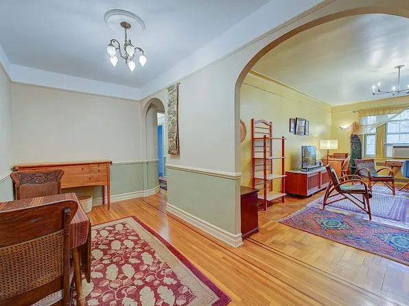 117-01 Park Ln S #A4m, Kew Gardens, NY 11415