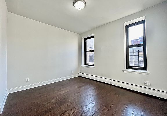 4th image of 148 Parkside Ave APT 4D