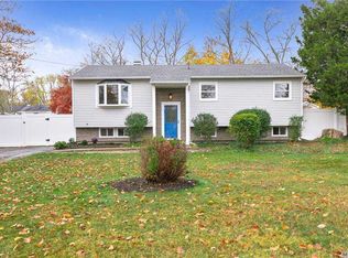 3012 Sipp Ave, Medford, NY 11763