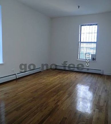 2nd image of 246 Manhattan Ave APT 4a
