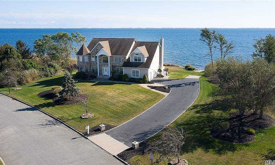 1st image of 2 Marina Ln