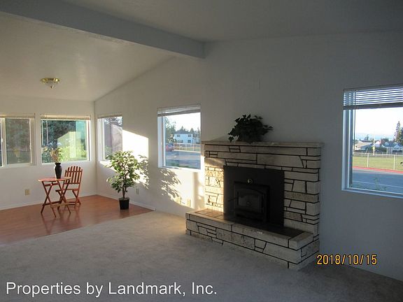 5th image of 236 E Lauridsen Blvd APT 5