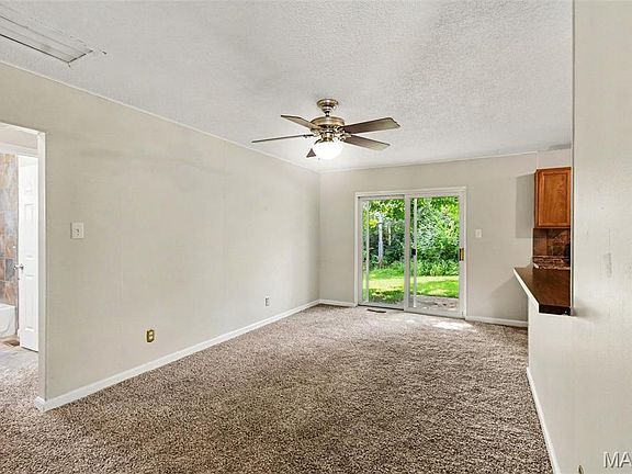 4th image of 6780 Lesli Mari Ct