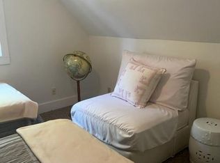 6 Cragmoor Ln, Bailey Island, ME 04003