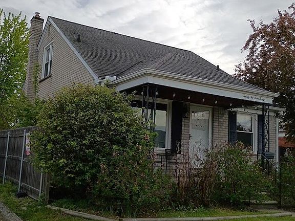 3rd image of 22940 Doremus St