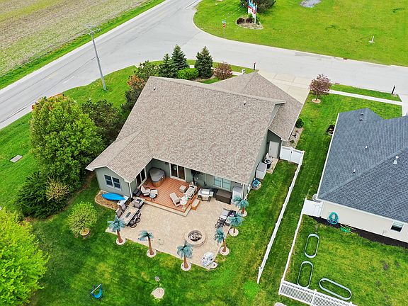4th image of 6011 Park View Dr