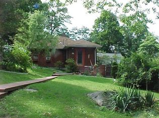 5 Azalea Dr, Putnam Valley, NY 10579