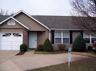 1235 Shirley Ridge Dr, Saint Charles, MO 63304