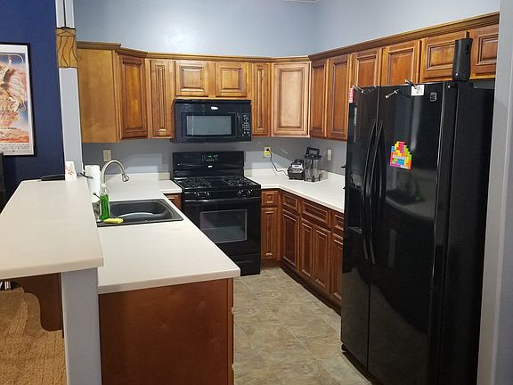 4th image of 1299 E Pine Valley St