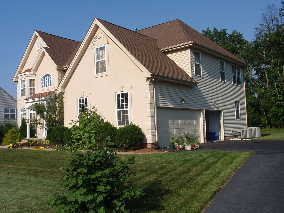 Side (Garage)