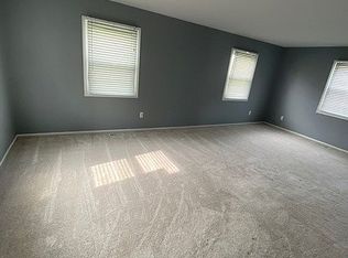 2660 Renshaw Dr, Troy, MI 48085