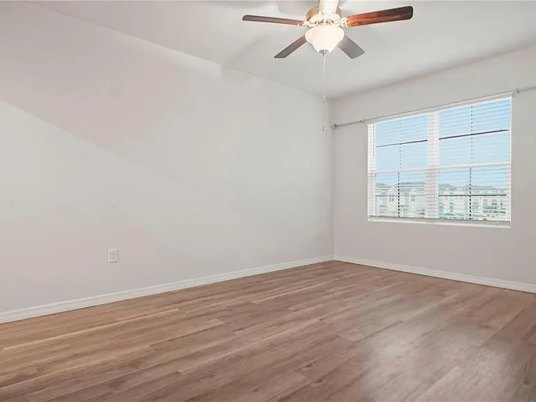 1311 Tallowwood Ln — Photo 28