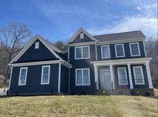 1036 Round Meadow Dr, Christiansburg, VA 24073