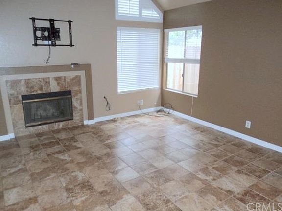 4th image of 15865 Deer Trail Dr