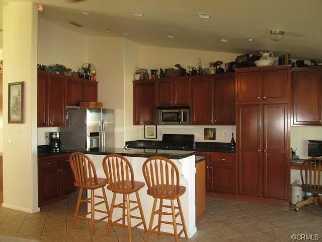 Wonderful Kitchen with custom cabinets
