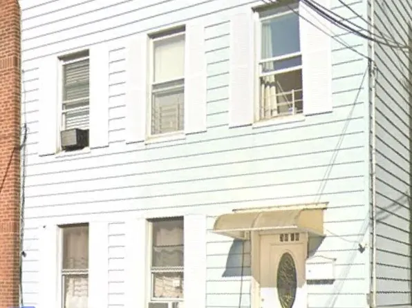3818 32nd Street, Long Island City, NY 11101