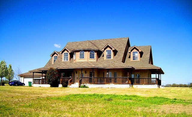 5.75 Acre Home in Bentwater Estates