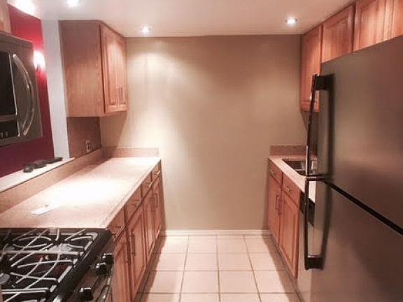 2nd image of 123 W 128th St APT 3