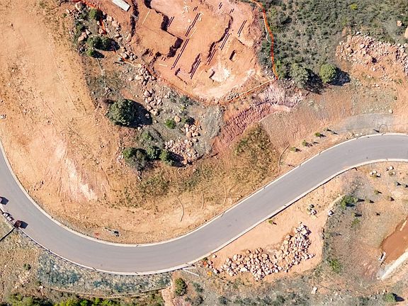 4th image of 16939 Long Winding Road LOT 2