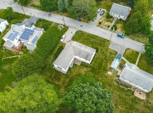 24 Putnam Rd, Bedford, MA 01730