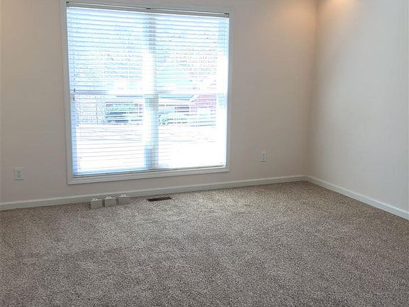 5th image of 6275 Dorsett Woods Dr