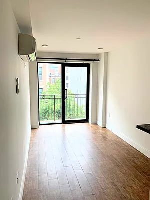 Rented by Compass | media 19