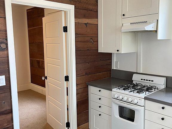 4th image of 308 Vallejo St #308