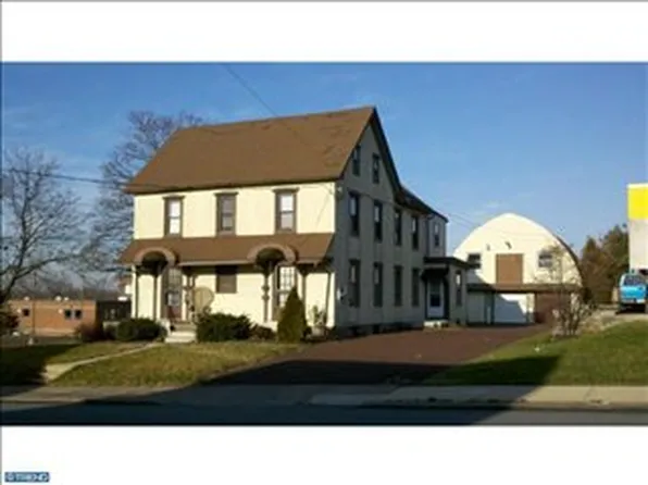 637 E Broad St, Souderton, PA 18964