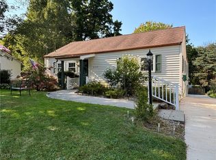 8249 Center St, Garrettsville, OH 44231