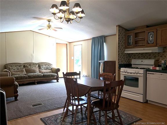 4th image of 670 Horse Shoe Ln