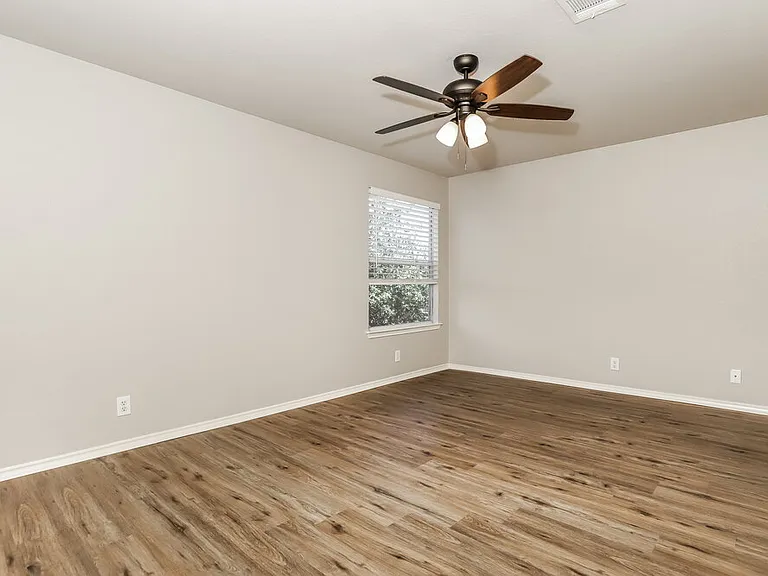 2123 Dodge Dr — Photo 13