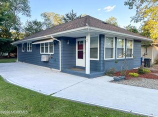 16 Catskill Court, Toms River, NJ